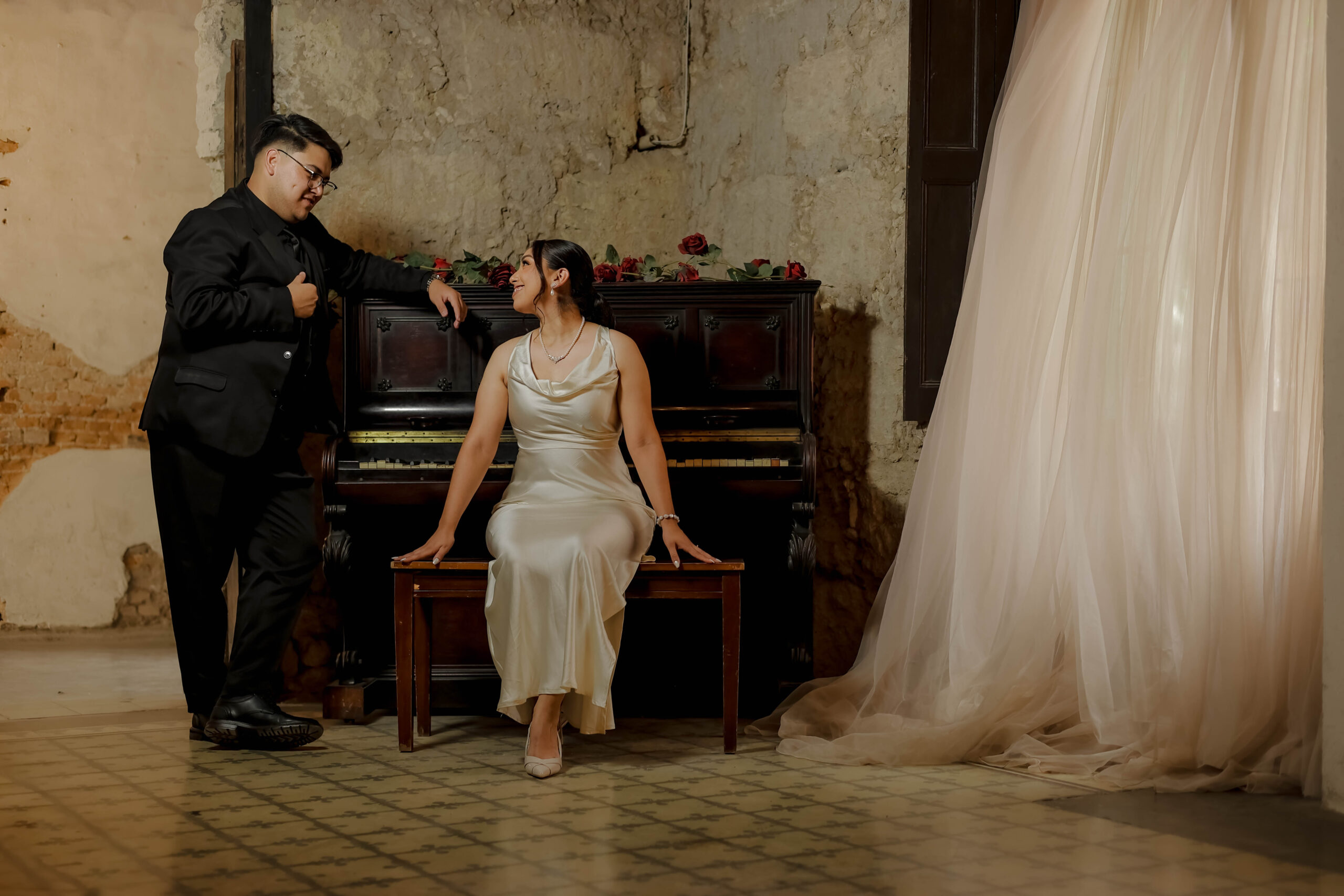 ALEJANDRO & ESME